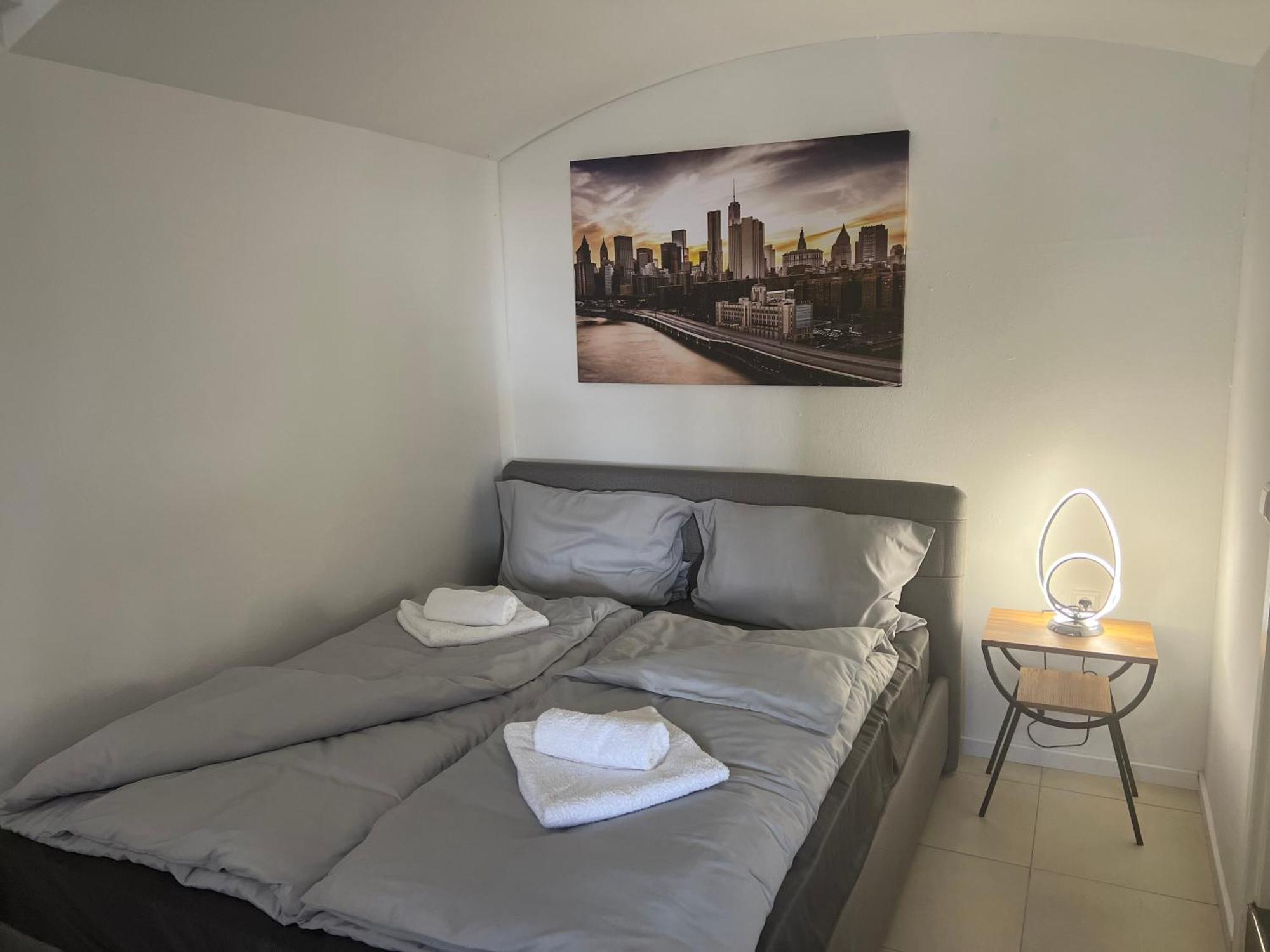 Hilde Apartments Rheinhausen Extérieur photo